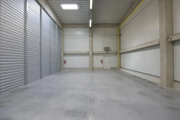 Pronájem obchodního prostoru, Praha - Malešice, Tiskařská, 330 m2
