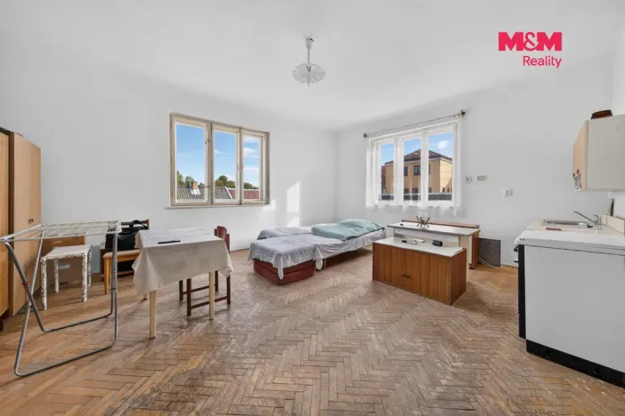 Prodej rodinného domu, Černovice, Mariánské náměstí, 237 m2