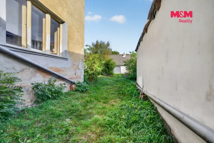Prodej rodinného domu, Černovice, Mariánské náměstí, 237 m2