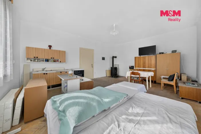 Prodej rodinného domu, Černovice, Mariánské náměstí, 237 m2