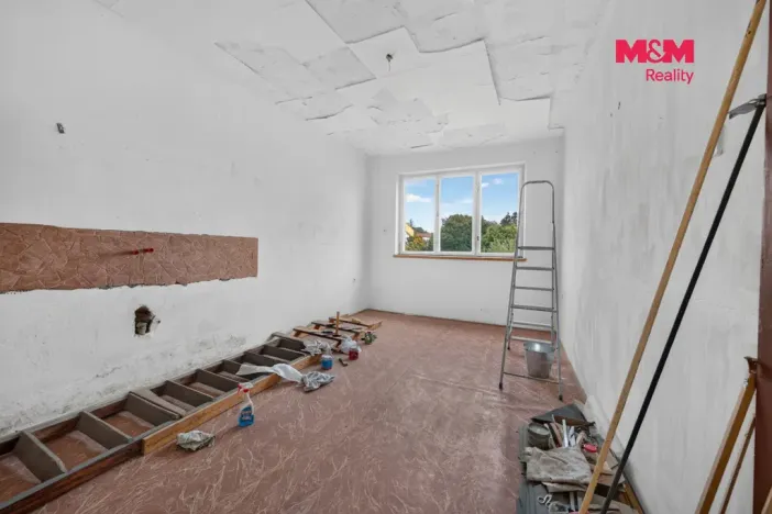 Prodej rodinného domu, Černovice, Mariánské náměstí, 237 m2