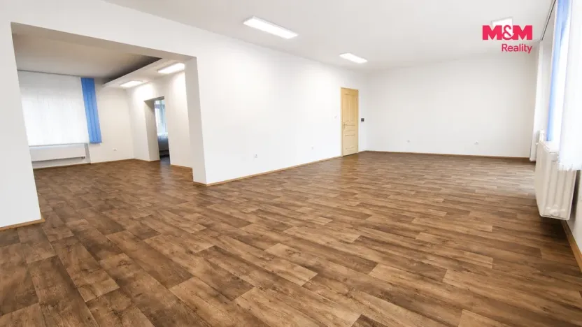 Pronájem kanceláře, Třinec - Staré Město, 1. máje, 99 m2