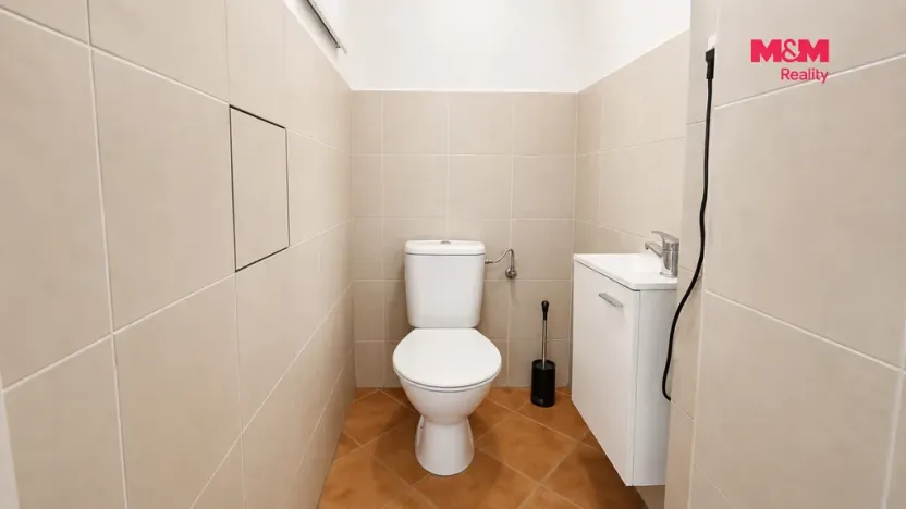 Pronájem kanceláře, Třinec - Staré Město, 1. máje, 99 m2