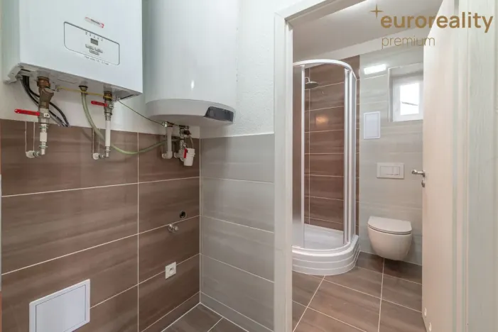 Prodej bytu 2+kk, Tachov, Na Třešňovce, 37 m2