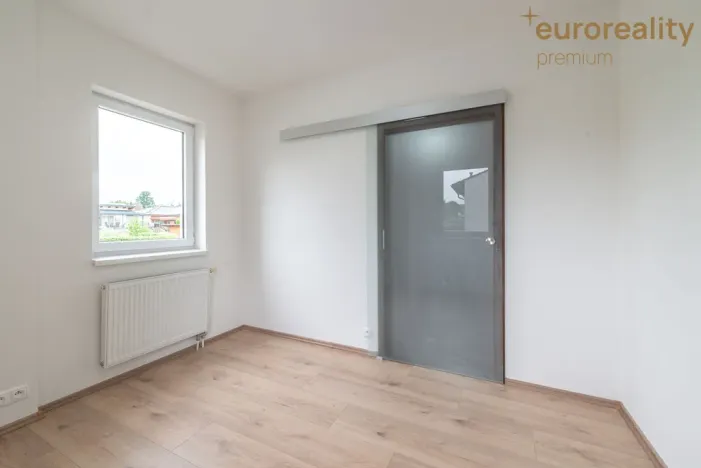 Prodej bytu 2+kk, Tachov, Na Třešňovce, 37 m2