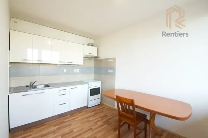 Pronájem bytu 3+1, Praha - Prosek, Veltruská, 59 m2