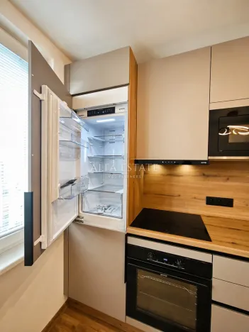 Pronájem bytu 3+kk, Karlovy Vary - Drahovice, Východní, 61 m2