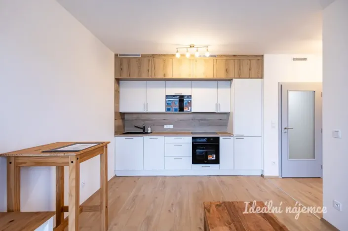 Pronájem bytu 1+kk, Praha - Hostivař, Arnošta Staňka, 35 m2