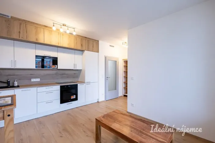 Pronájem bytu 1+kk, Praha - Hostivař, Arnošta Staňka, 35 m2
