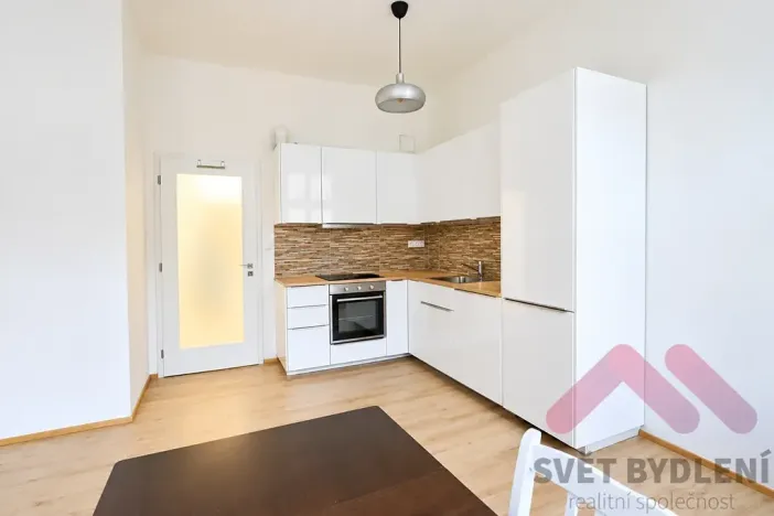 Pronájem bytu 2+kk, Praha - Žižkov, Kubelíkova, 45 m2
