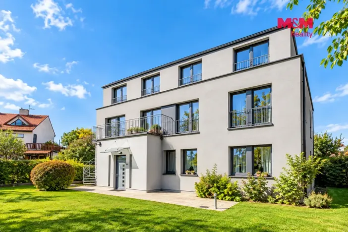 Pronájem bytu 3+1, Praha - Břevnov, Za oborou, 73 m2