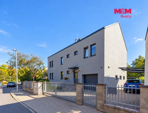 Pronájem bytu 3+1, Praha - Břevnov, Za oborou, 73 m2