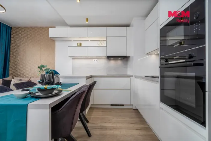 Prodej bytu 3+kk, Hradec Králové - Nový Hradec Králové, třída Edvarda Beneše, 81 m2