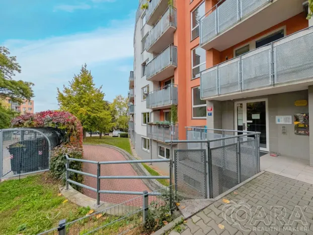 Prodej bytu 1+kk, Praha - Záběhlice, Ve slatinách, 30 m2