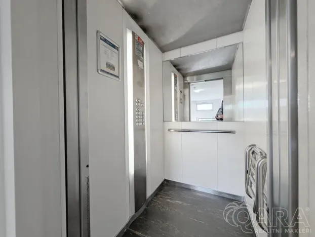 Prodej bytu 1+kk, Praha - Záběhlice, Ve slatinách, 30 m2