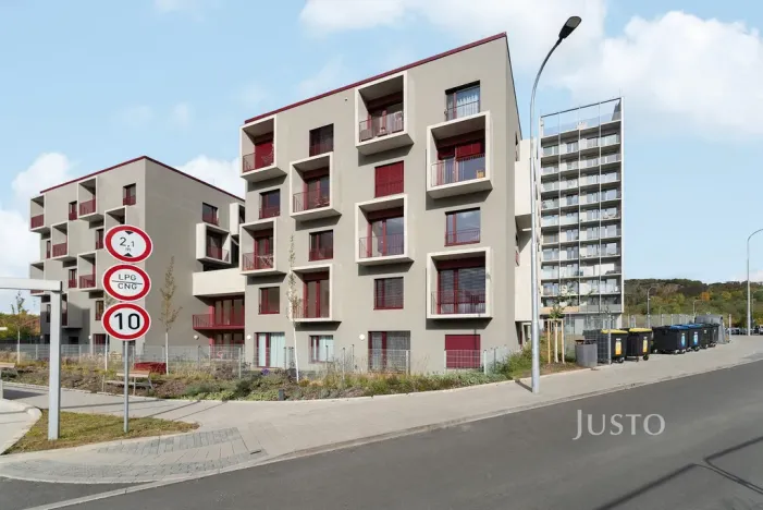 Pronájem bytu 2+kk, Brno - Maloměřice, Pod Kavkami, 47 m2