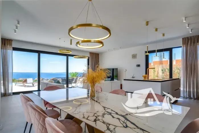 Prodej vily, Podstrana, Chorvatsko, 285 m2