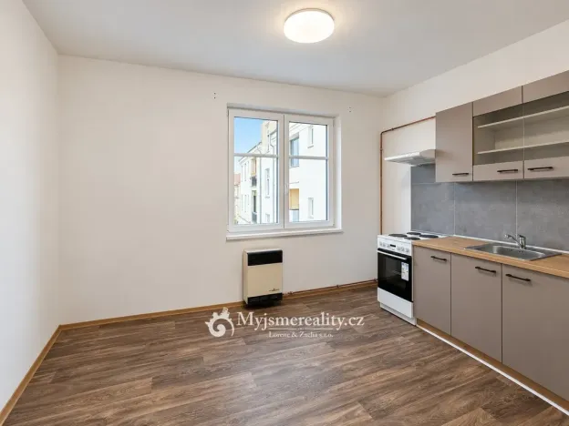 Pronájem bytu 2+1, Znojmo, Alšova, 60 m2