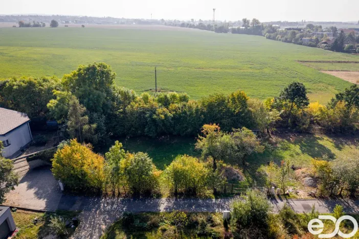 Prodej pozemku pro bydlení, Vestec, 673 m2