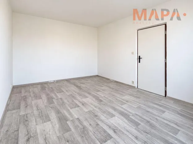 Pronájem bytu 1+1, Chomutov, Dřínovská, 35 m2