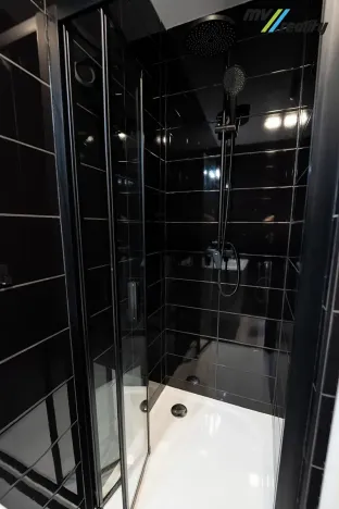 Prodej bytu 1+1, Milovice, Armádní, 33 m2