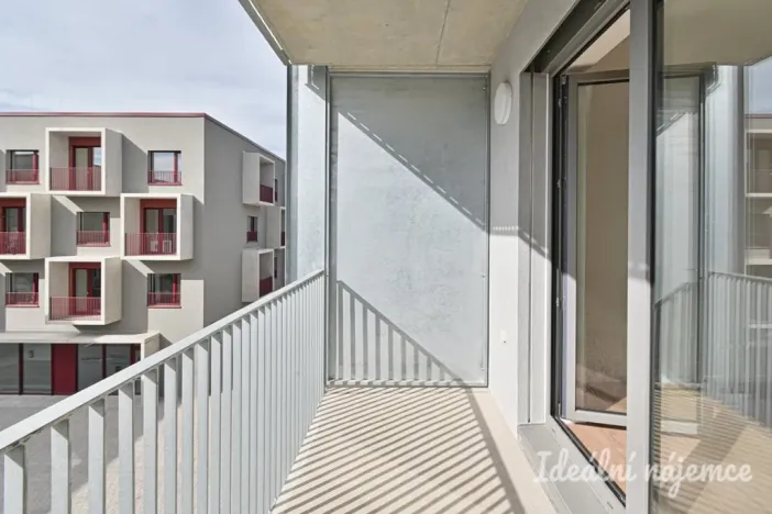 Pronájem bytu 1+kk, Brno - Maloměřice, Pod Kavkami, 27 m2