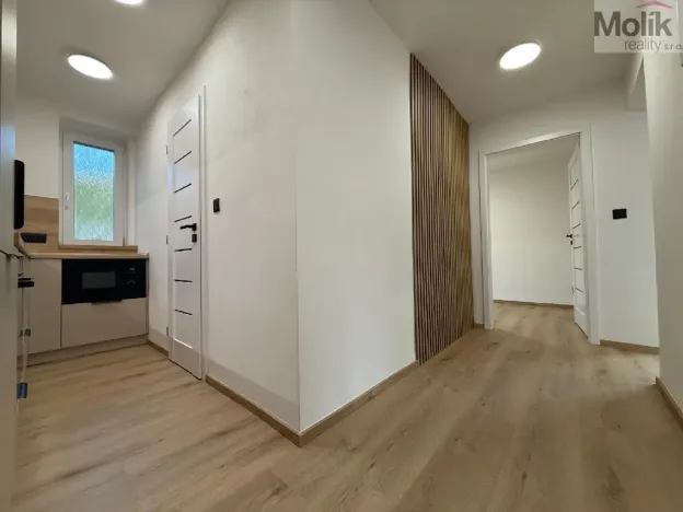 Prodej bytu 3+1, Meziboří, Májová, 57 m2