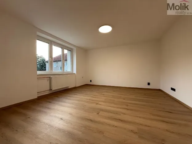 Prodej bytu 3+1, Meziboří, Májová, 57 m2