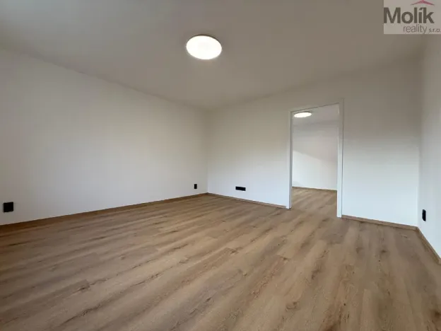 Prodej bytu 3+1, Meziboří, Májová, 57 m2
