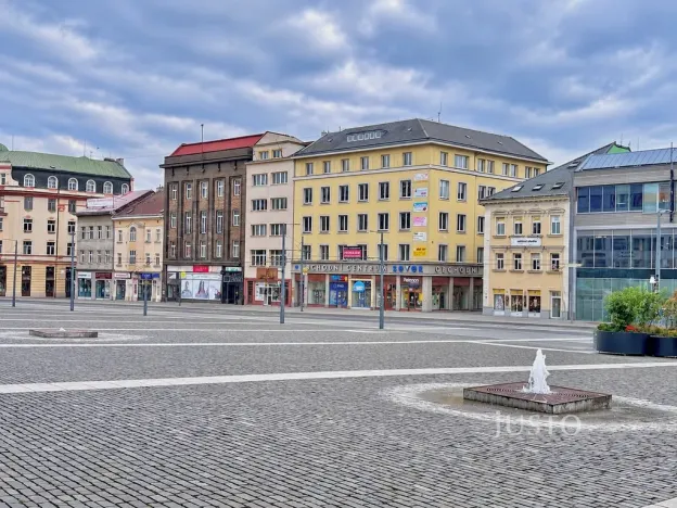 Pronájem bytu 2+1, Ústí nad Labem - Ústí nad Labem-centrum, Mírové náměstí, 64 m2