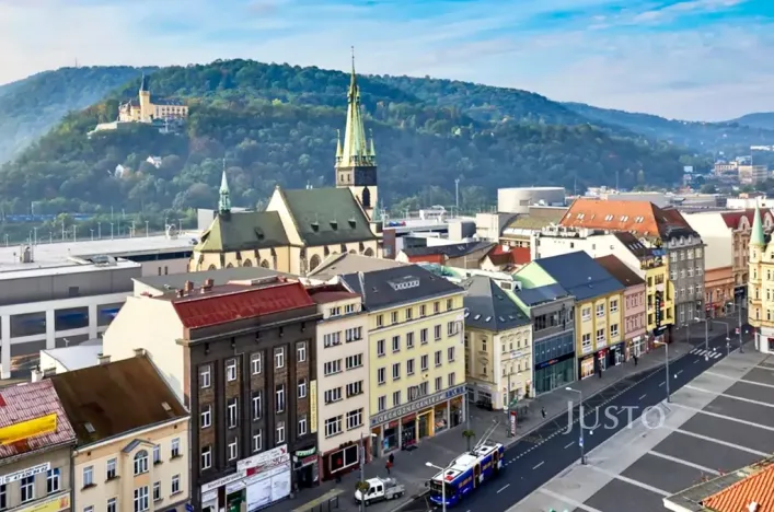 Pronájem bytu 2+1, Ústí nad Labem - Ústí nad Labem-centrum, Mírové náměstí, 64 m2