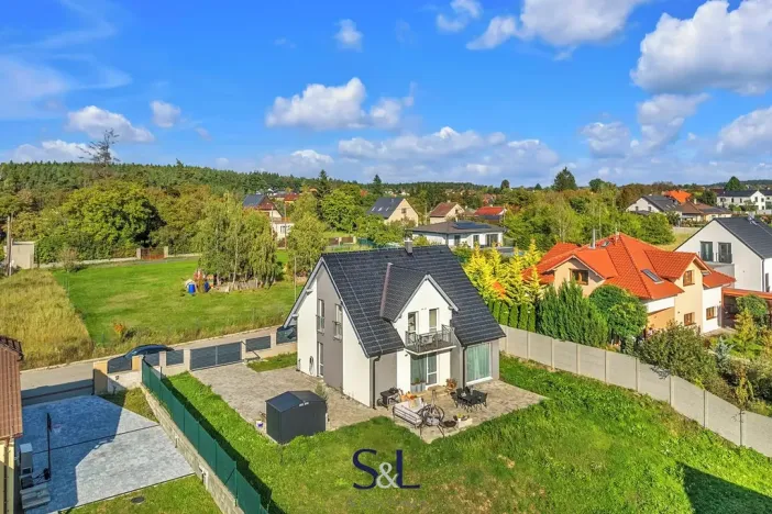 Pronájem rodinného domu, Babice, Brennerova, 137 m2