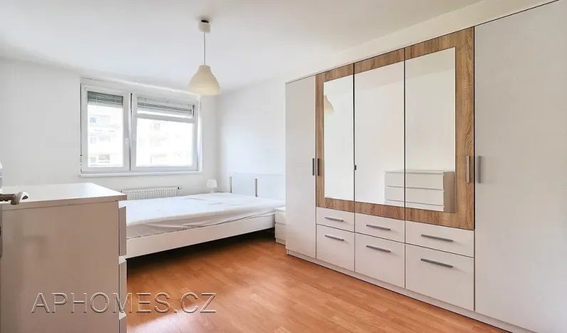Pronájem bytu 3+kk, Praha - Řepy, Skuteckého, 75 m2