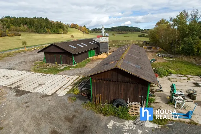 Prodej výrobních prostor, Strašín, 10239 m2