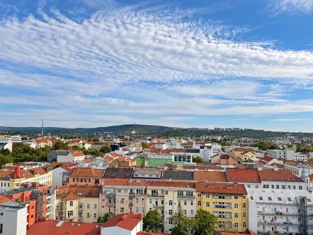 Pronájem bytu 2+kk, Brno, Bratislavská, 52 m2