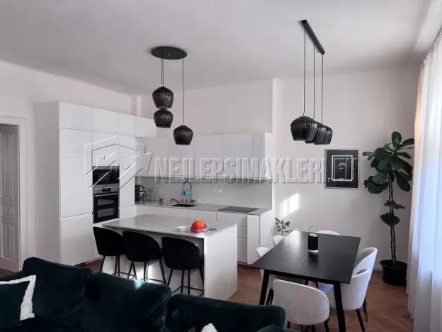 Pronájem bytu 2+kk, Praha - Žižkov, Lupáčova, 80 m2