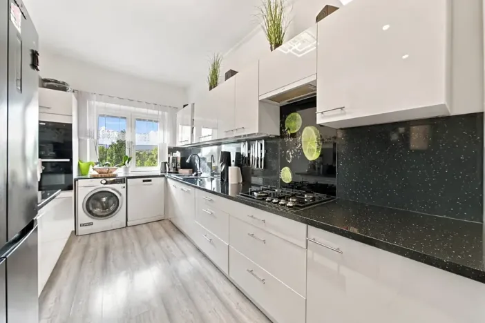 Prodej bytu 2+1, Novosedlice, Míru, 58 m2