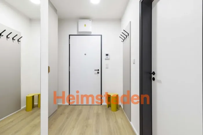 Pronájem bytu 2+kk, Praha - Holešovice, U Pergamenky, 55 m2