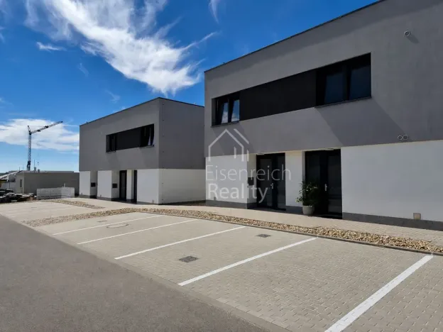 Prodej bytu 3+kk, Hradec Králové - Slatina, Pod Spáleníkem, 94 m2