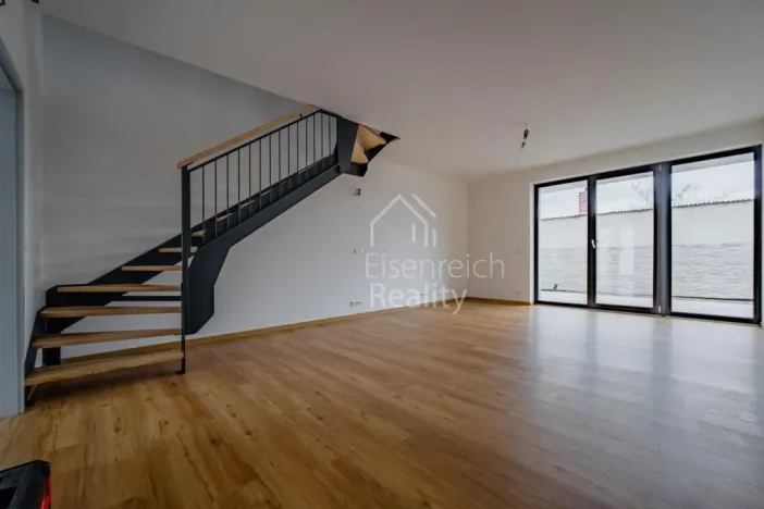 Prodej bytu 3+kk, Hradec Králové - Slatina, Pod Spáleníkem, 94 m2