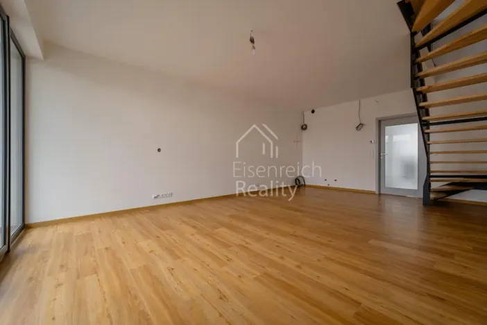 Prodej bytu 3+kk, Hradec Králové - Slatina, Pod Spáleníkem, 94 m2