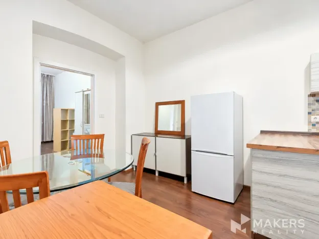 Prodej ubytování, Praha - Smíchov, Plzeňská, 70 m2