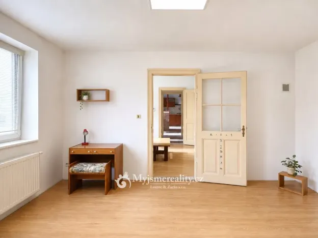 Prodej rodinného domu, Žerůtky, 193 m2