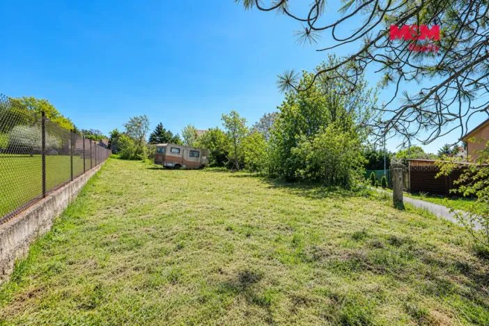 Prodej pozemku pro bydlení, Kvášňovice, 745 m2