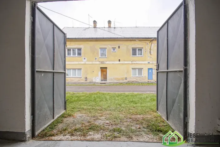 Prodej garáže, Vidnava, Smetanova, 27 m2