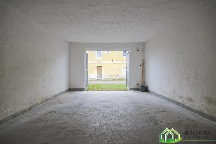 Prodej garáže, Vidnava, Smetanova, 27 m2