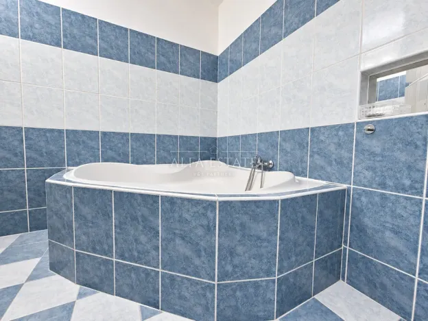Pronájem bytu 2+1, Karlovy Vary - Drahovice, Vítězná, 63 m2