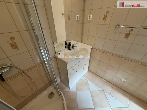 Pronájem bytu 2+kk, Praha - Košíře, Fabiánova, 45 m2