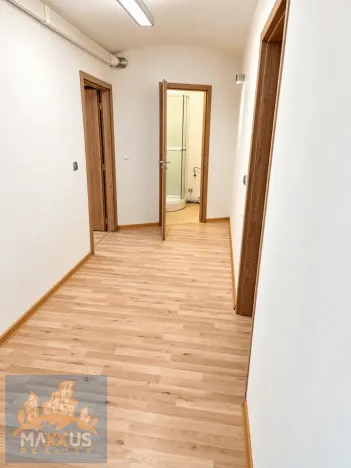 Prodej kanceláře, Praha - Holešovice, Jirečkova, 65 m2