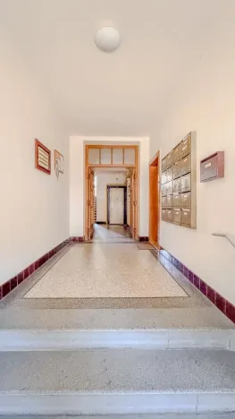 Pronájem bytu 2+kk, Praha - Žižkov, Jeseniova, 50 m2